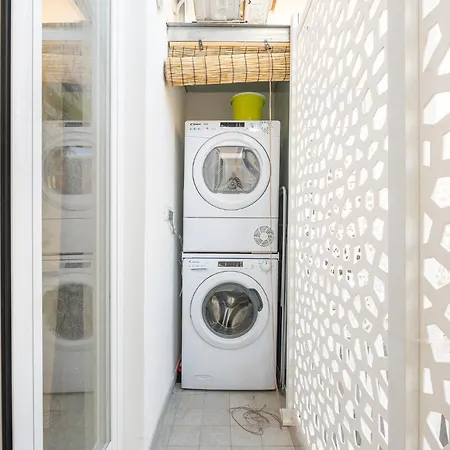 아파트 Lumen - Downtown Vibes *